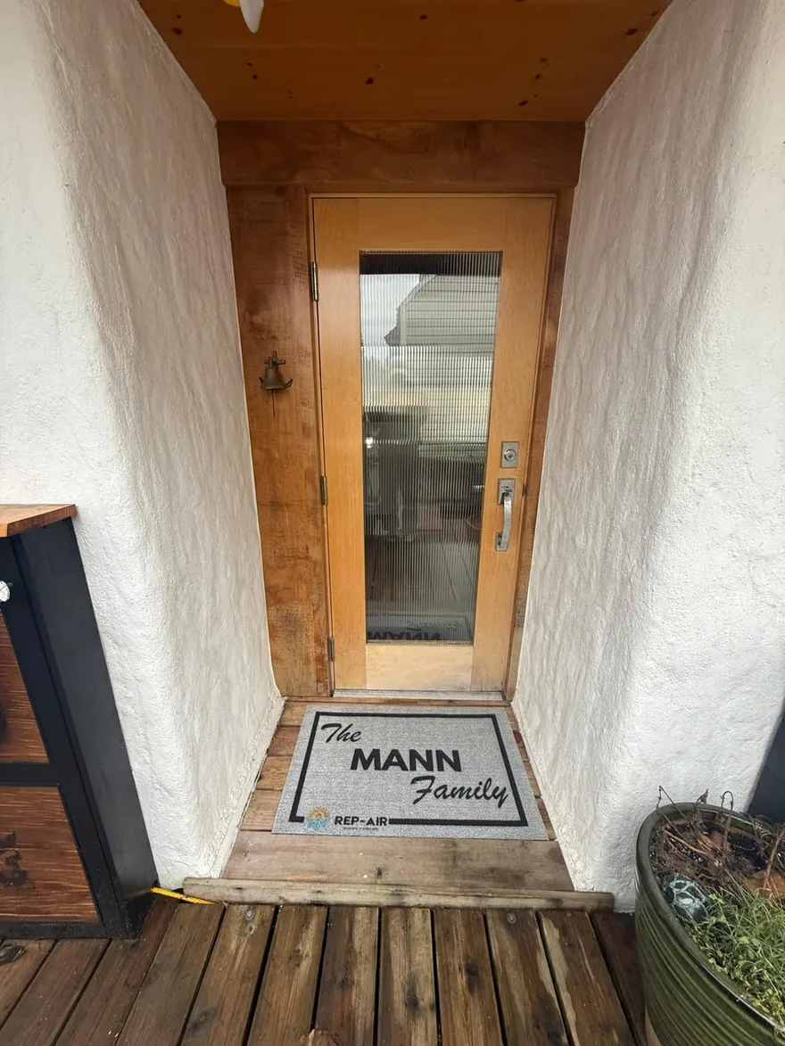 A Fraser Valley homeowner with their personalised Rep-Air welcome gift, photo 14