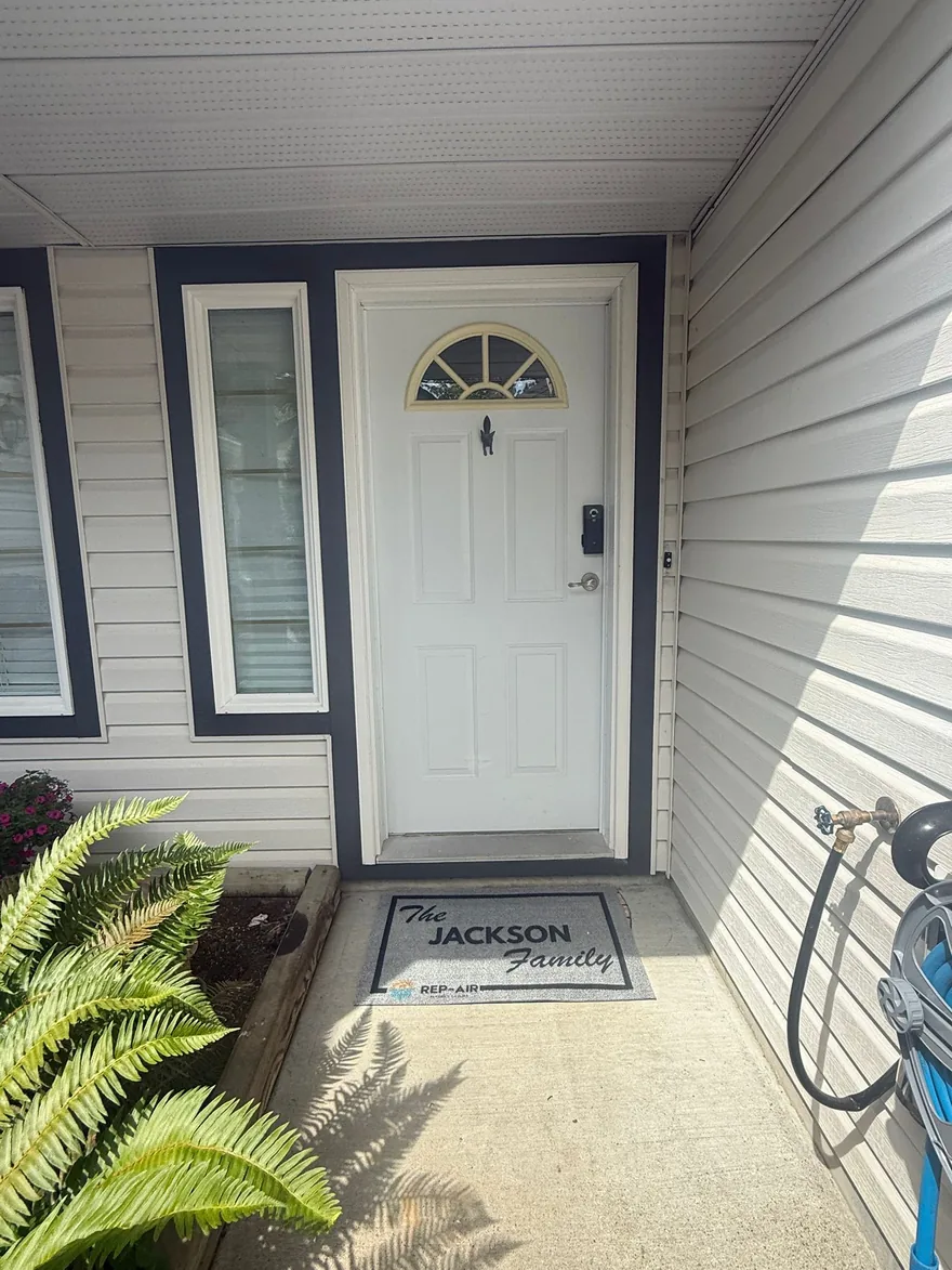 A Fraser Valley homeowner with their personalised Rep-Air welcome gift, photo 28