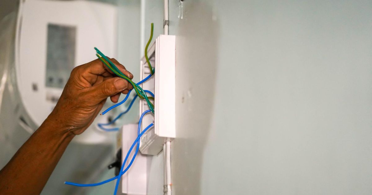 Troubleshooting AC Circuit Breaker Issues In Abbotsford 1 AC circuit breaker